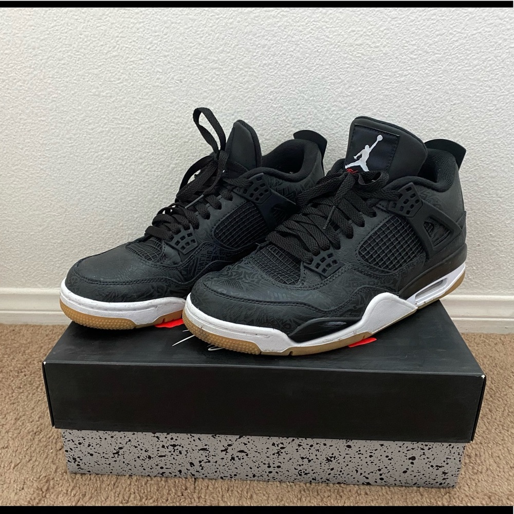 Air Jordan 4 Retro SE